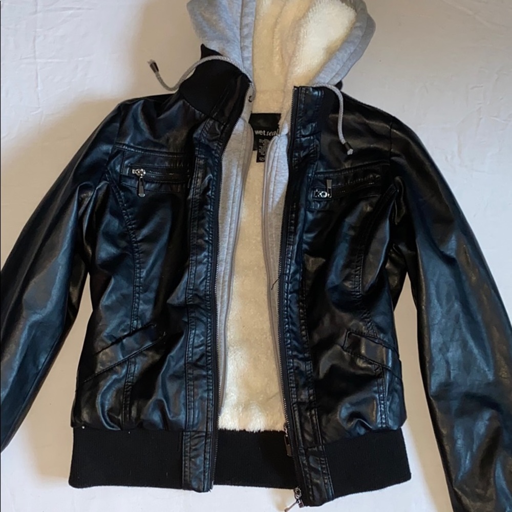 Cropped Leather Jacket